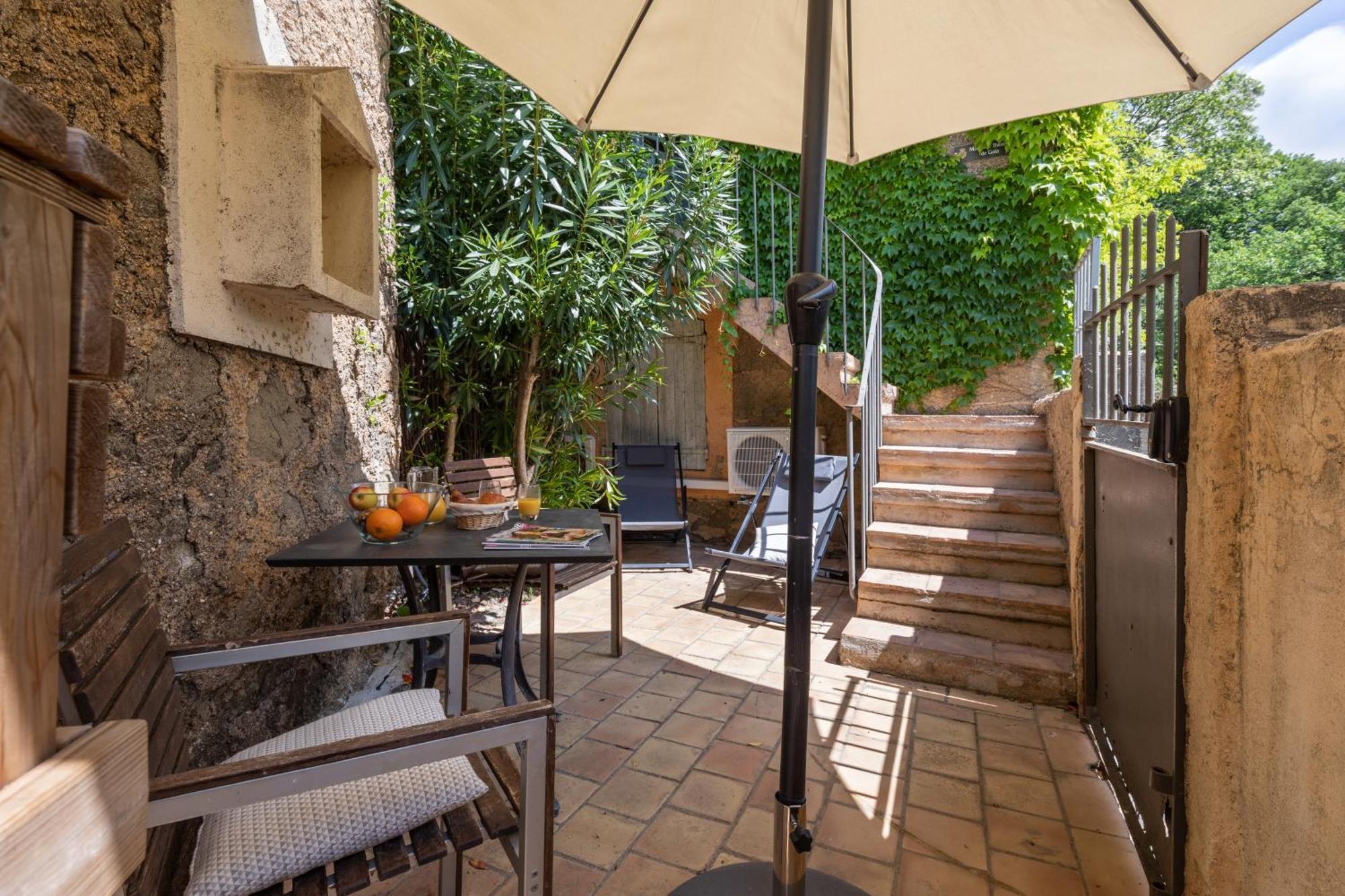 Chateau Hermitage De Combas Aparthotel Servian Exterior photo